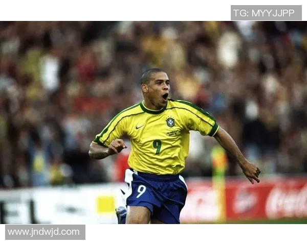 全球一线足球球星排行榜揭秘 当前足坛顶尖球员实力对比分析