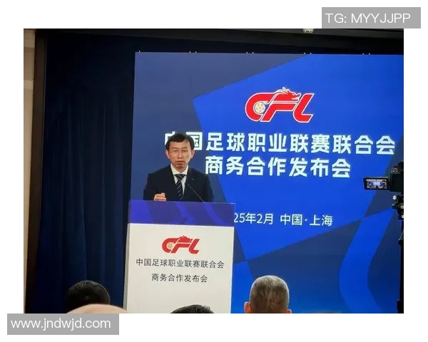 刚果民主共和国足球球星的崛起与挑战：从国内联赛到国际舞台的奋斗历程